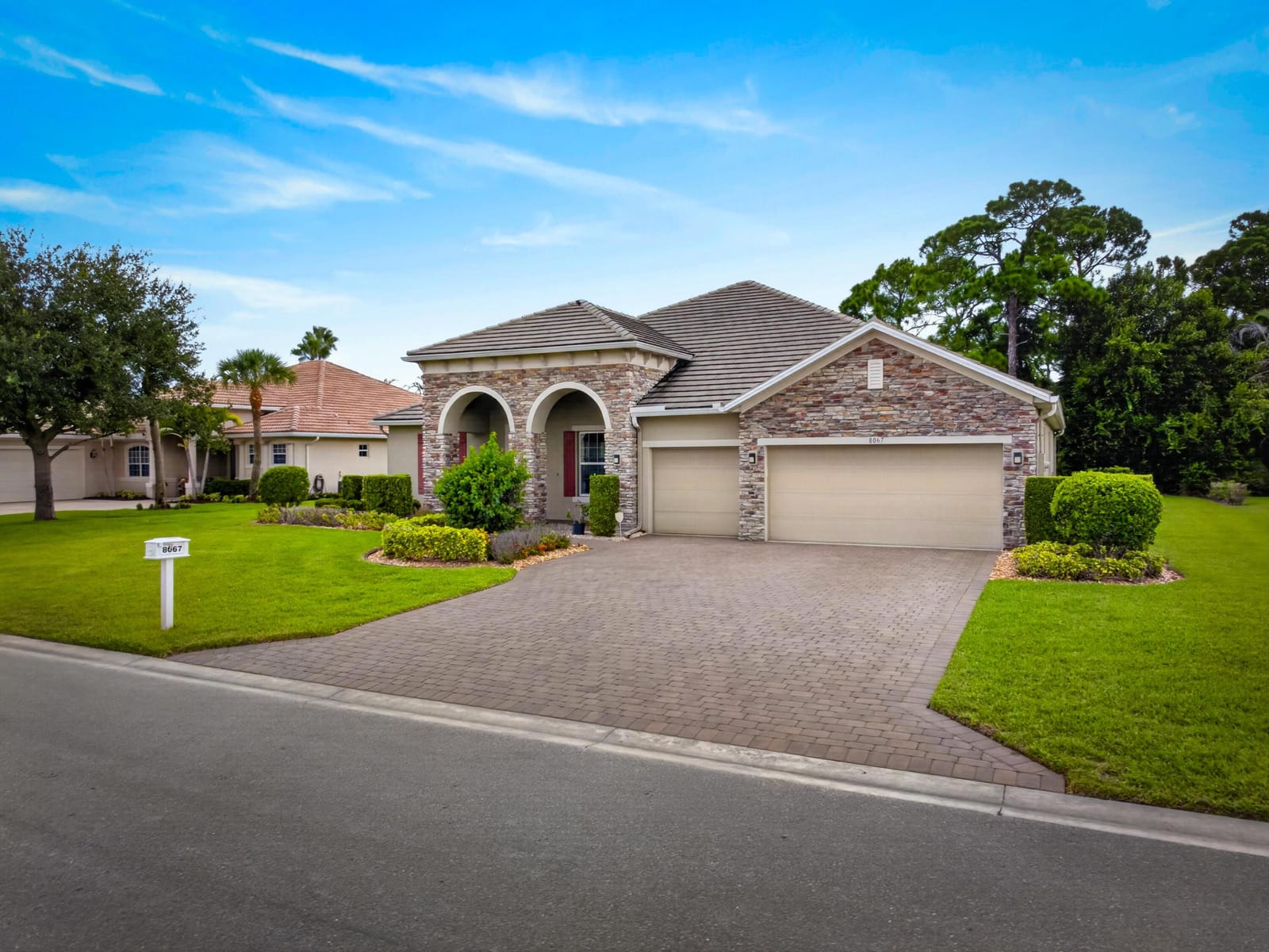 8067 KIAWAH Trace — photo 2