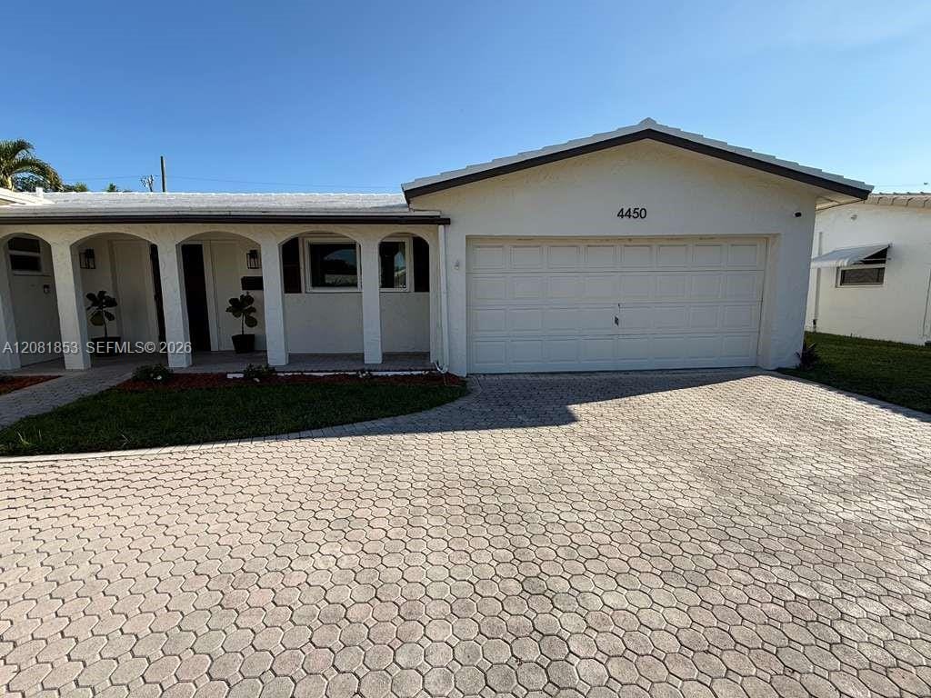 4450 NW 9th Street — photo 11