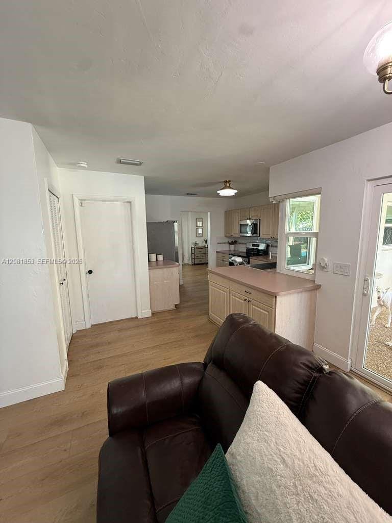 4450 NW 9th Street — photo 9