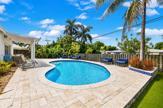 438 SW 9TH Avenue, Boca Raton Square, Boca Raton, FL