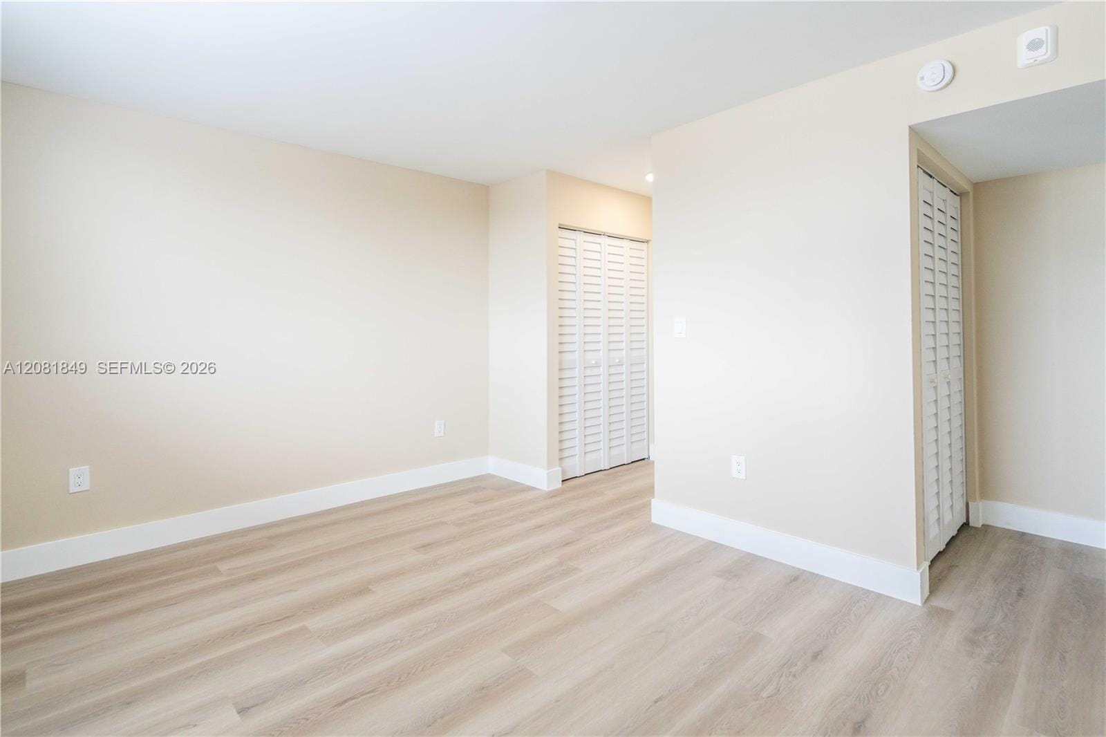 6960 Rue Vendome 402 — photo 11