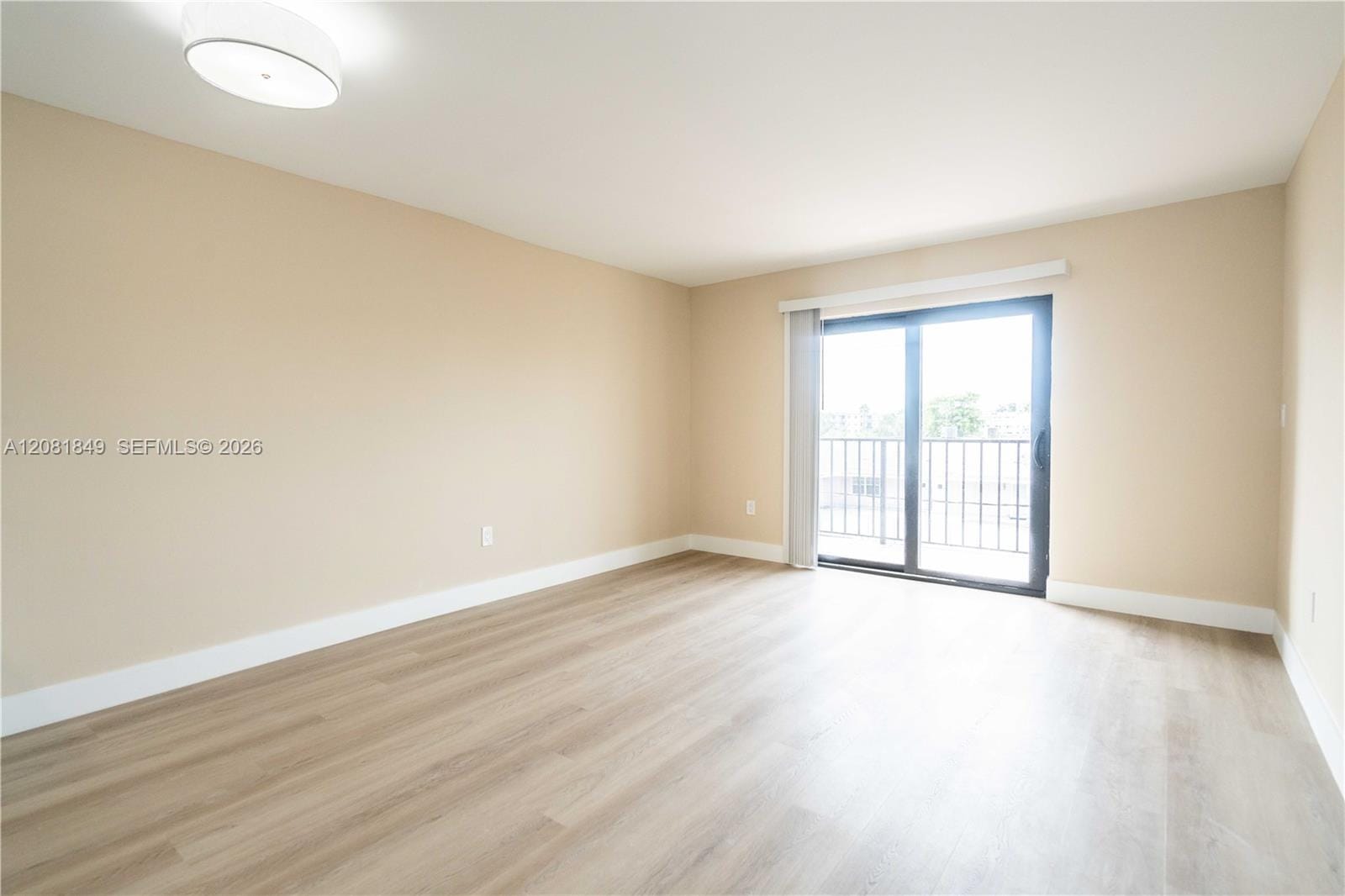6960 Rue Vendome 402 — photo 5