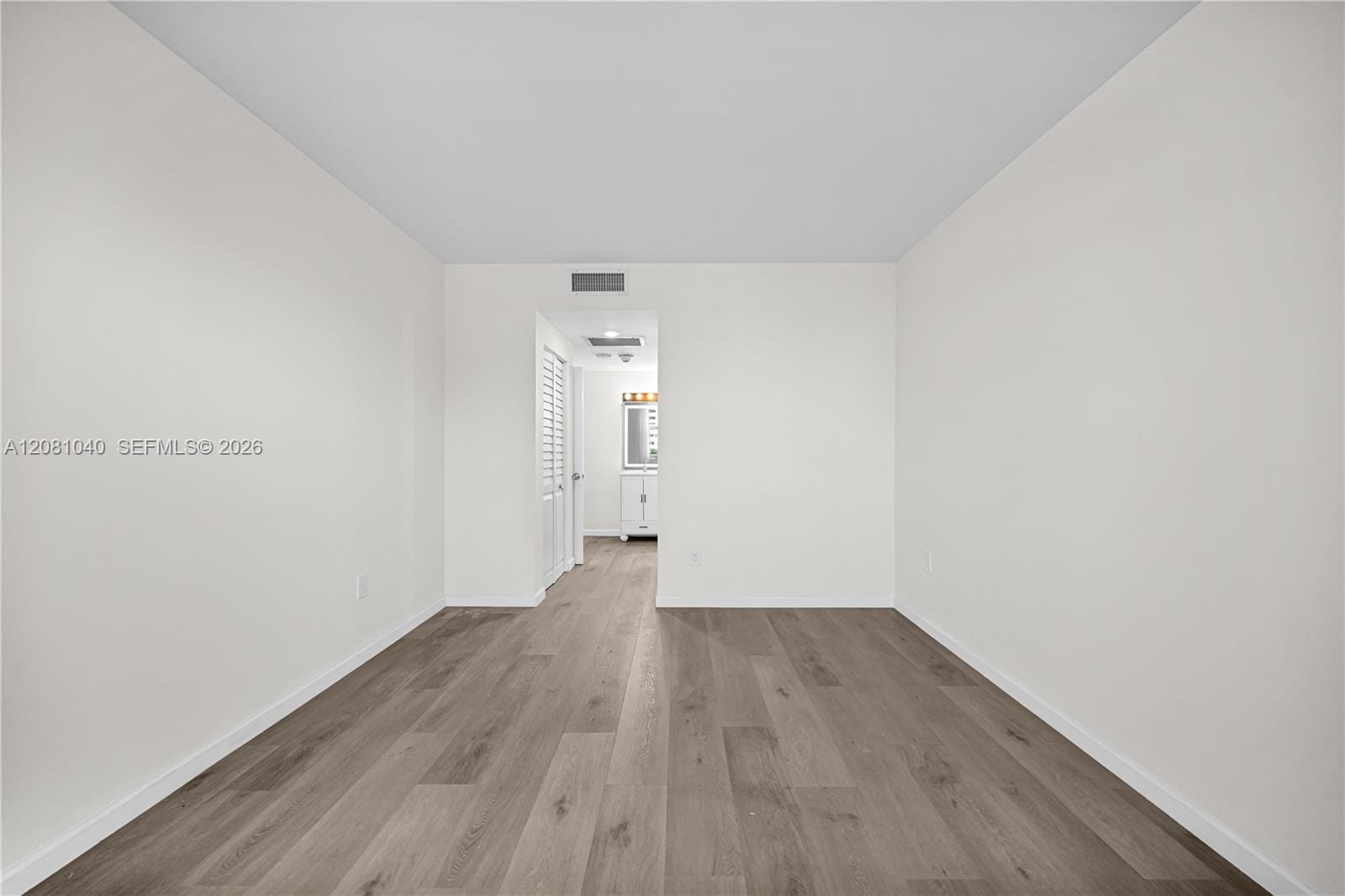 300 Bayview Drive 211 — photo 7