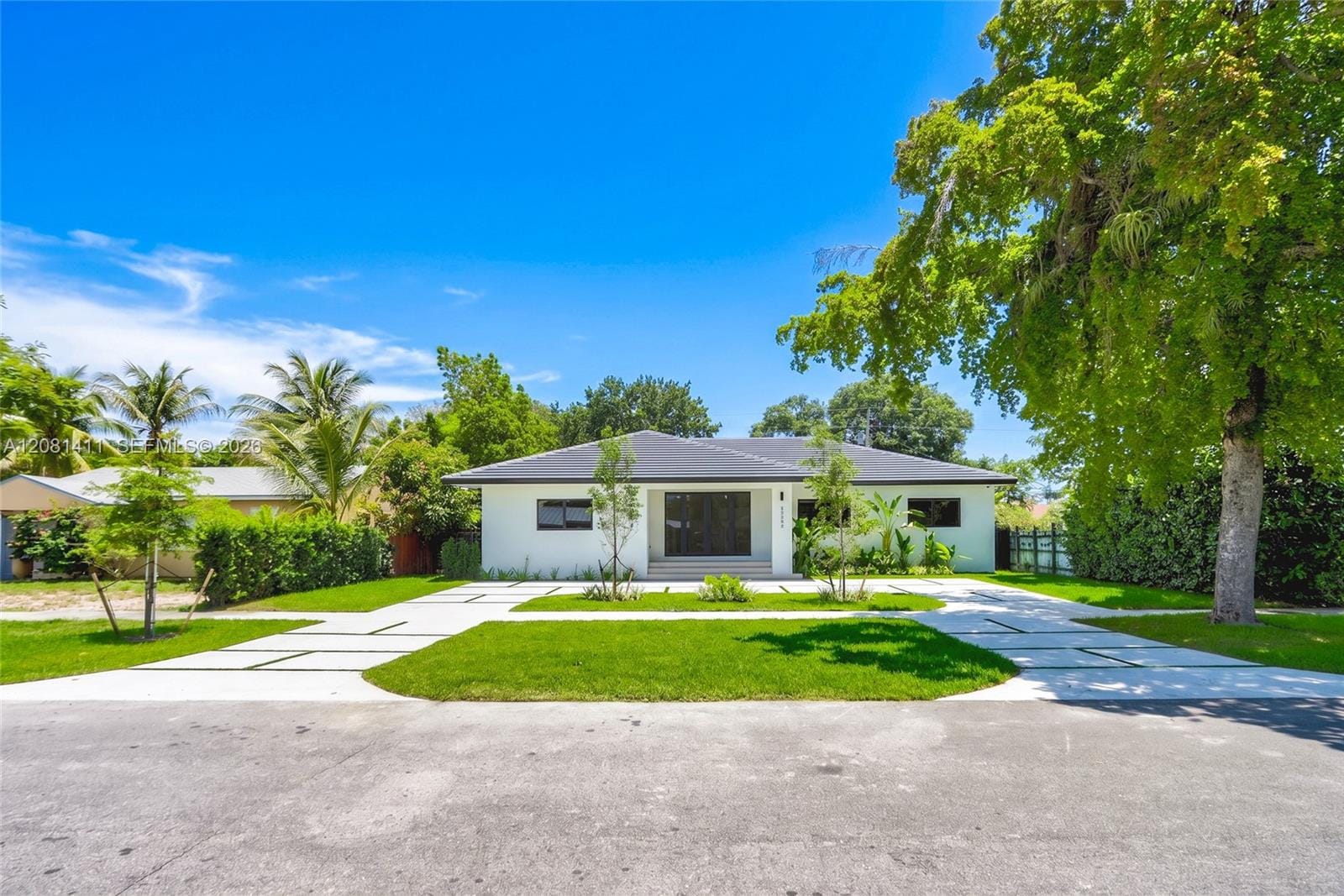 6853 S Waterway Drive, Miami, FL 33155