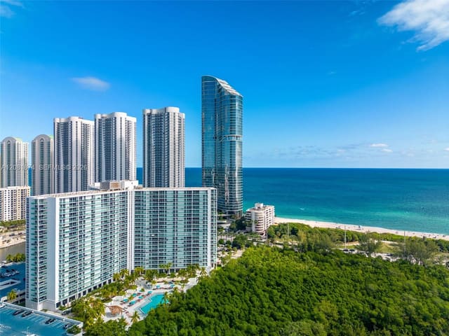 100 Bayview Drive 1428, Arlen House East, Sunny Isles Beach, FL