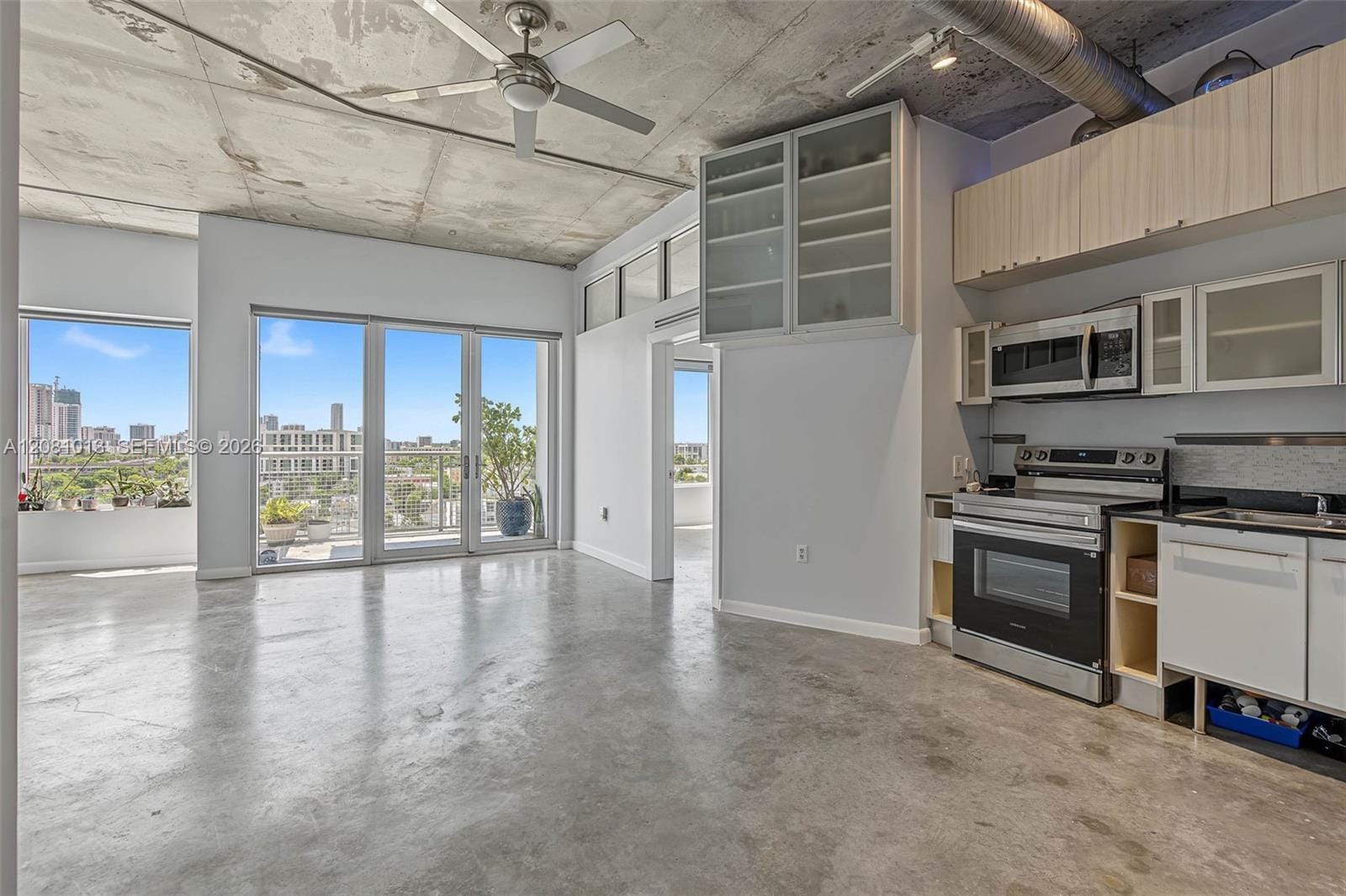 10 S River Drive 1106 — photo 7