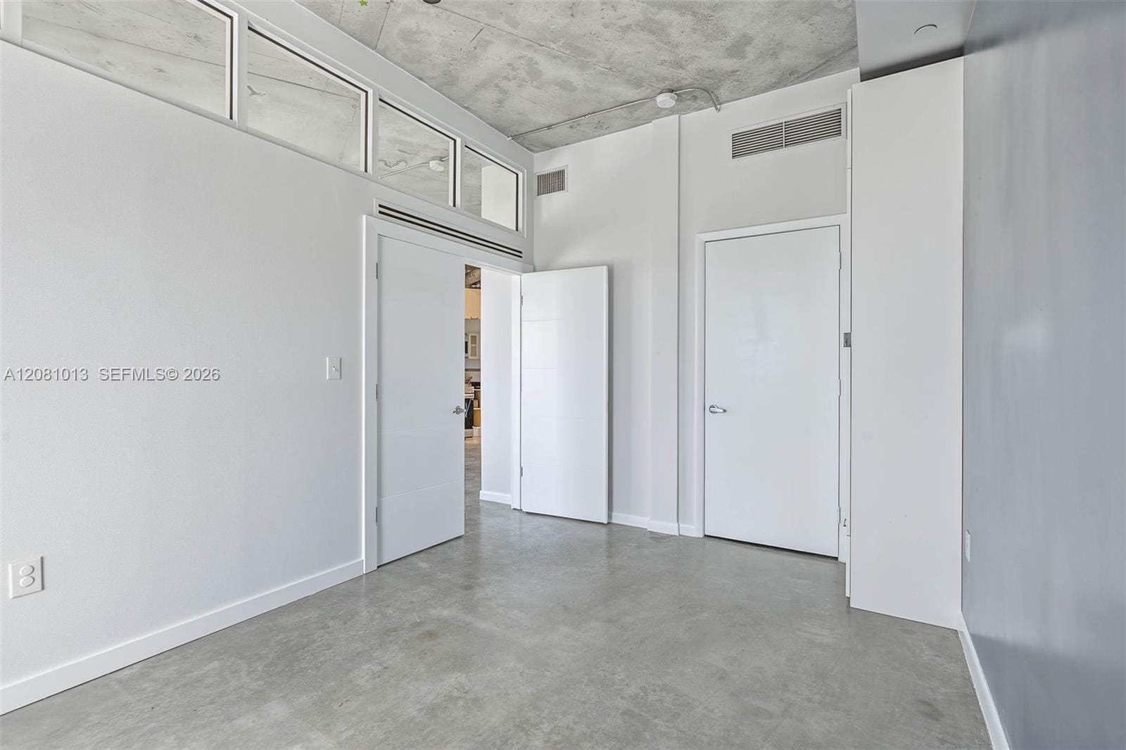 10 S River Drive 1106 — photo 10