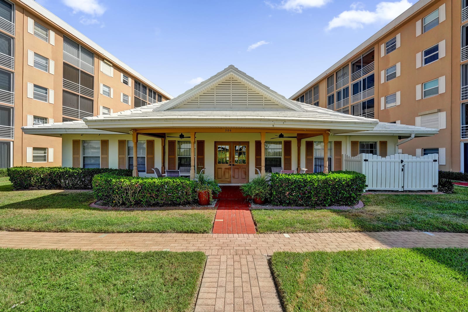 308 GOLFVIEW Road 406, North Palm Beach, FL 33408 photo 25