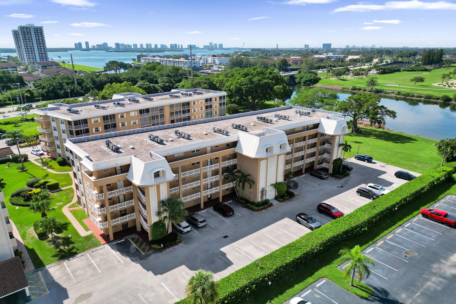 308 GOLFVIEW Road 406, North Palm Beach, FL 33408