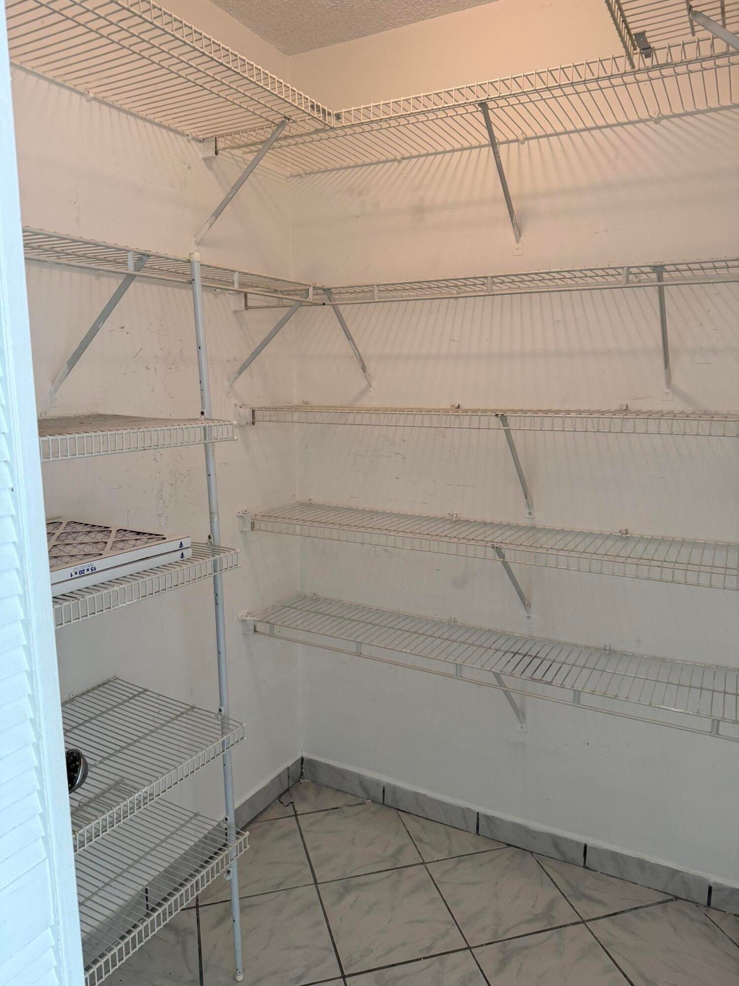 1000 PARKVIEW Drive 424 — photo 5