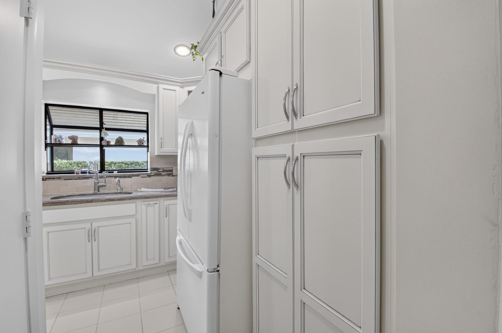 20065 Waters Edge Drive 101 — photo 11