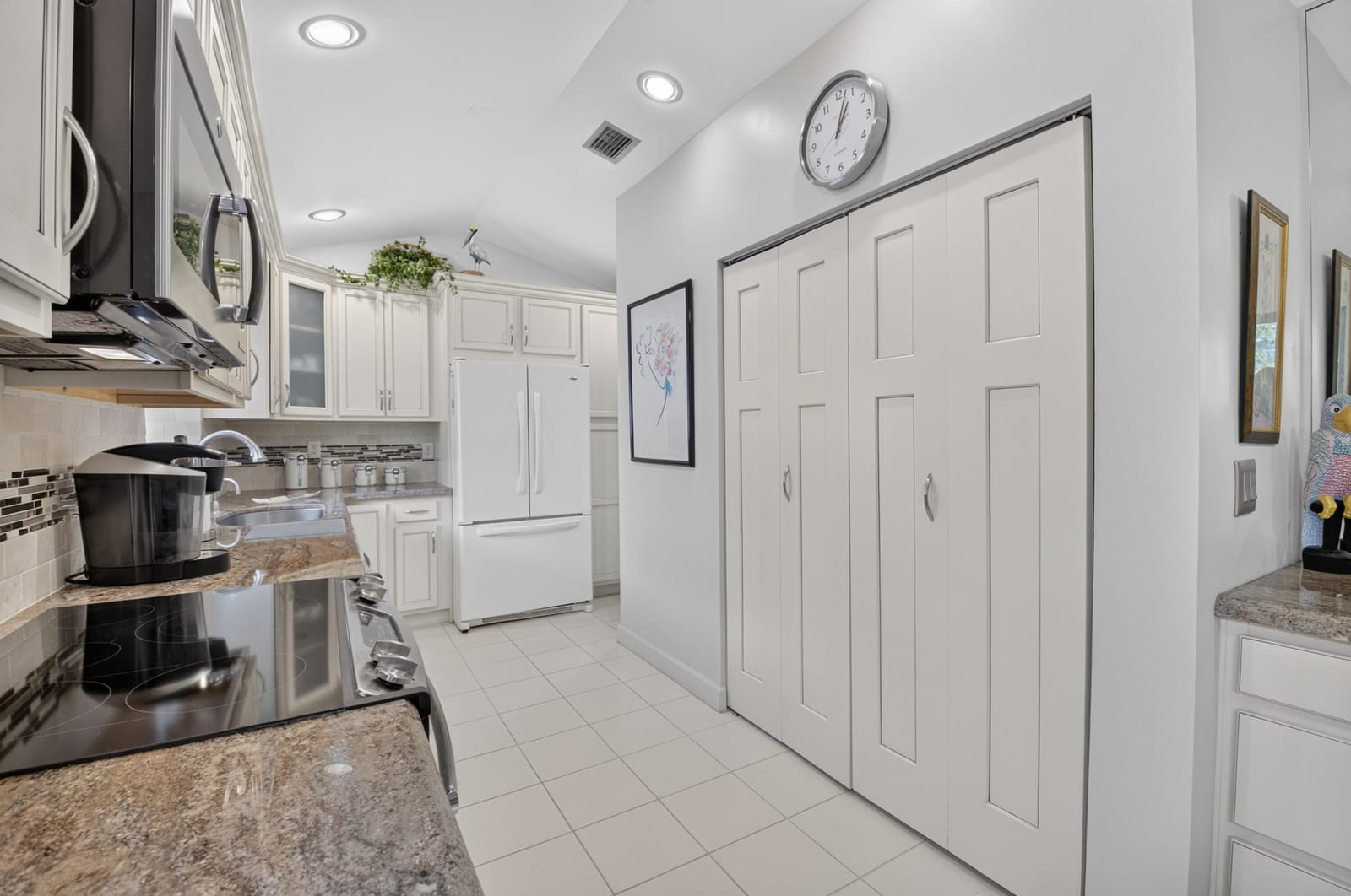 20065 Waters Edge Drive 101, Boca Raton, FL 33434 photo 14