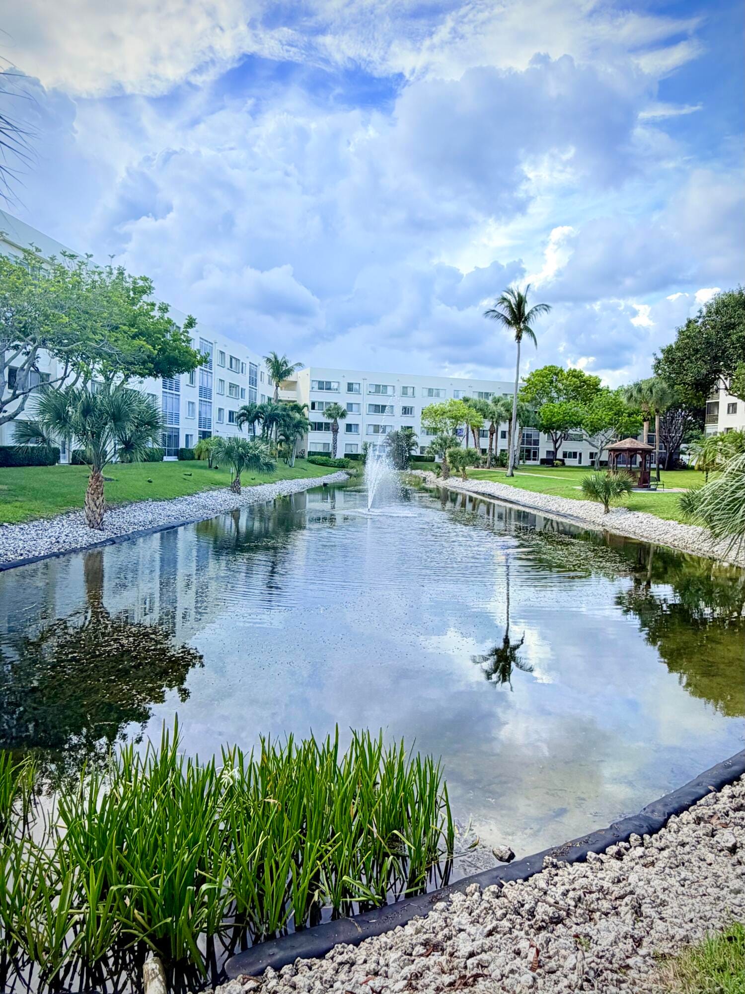3186 VIA POINCIANA 115 — photo 9