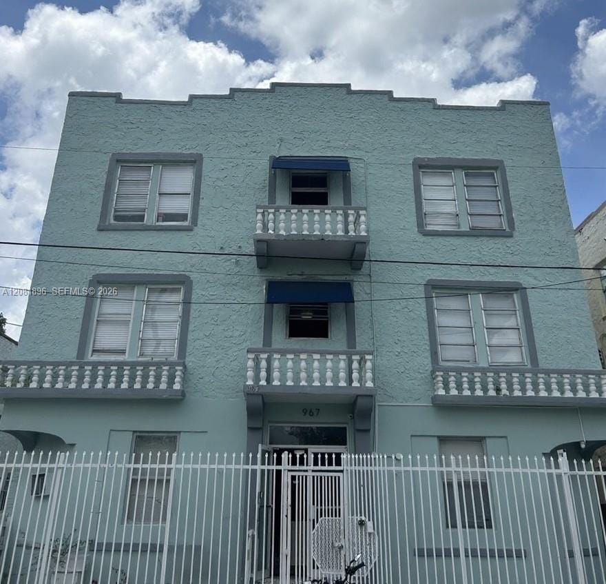 967 SW 5th Street 16, Miami, FL 33130