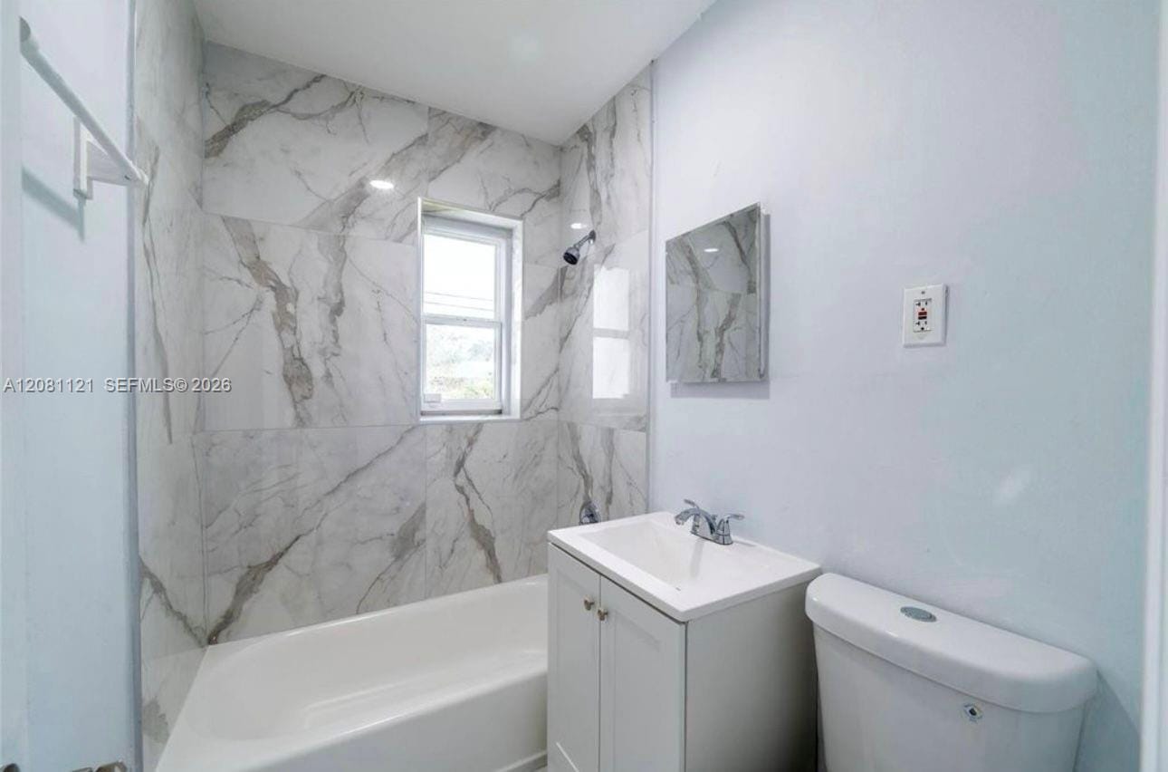 425 NW 14th Way — photo 12