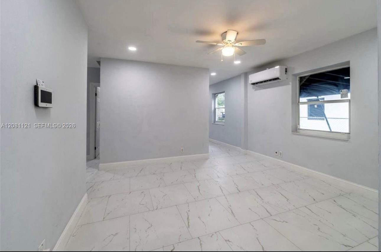425 NW 14th Way — photo 4