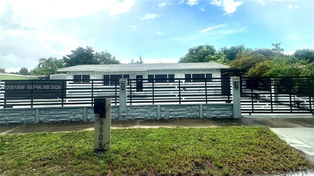 6605 W 6th Avenue 0, Hialeah, FL 33012