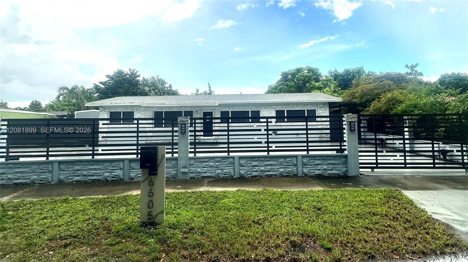 6605 W 6th Avenue 0, Hialeah, FL 33012