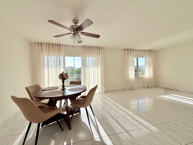 200 DIPLOMAT Parkway 520, Hallandale Beach, FL 33009