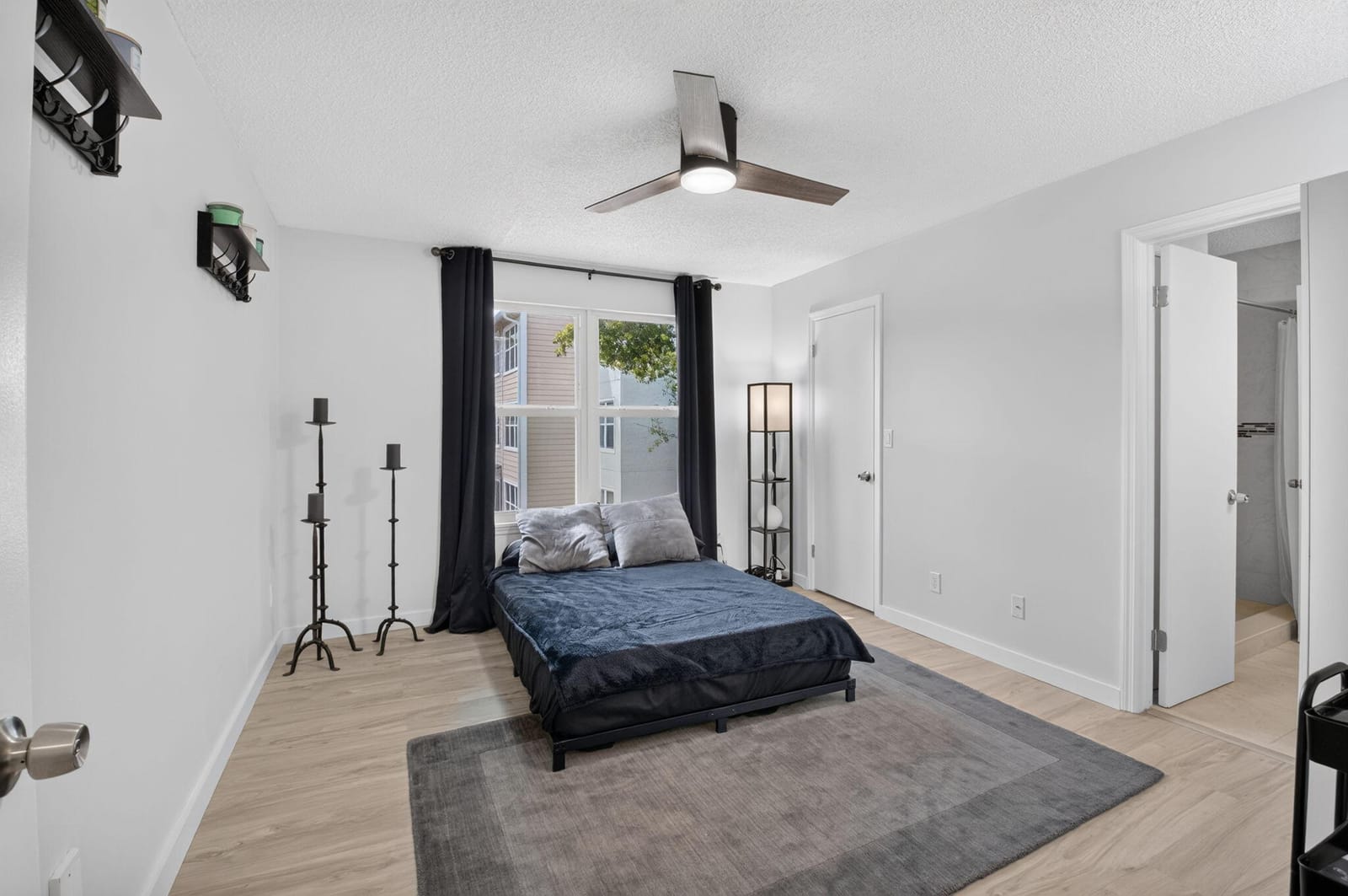 2305 N CONGRESS Avenue 21 — photo 9