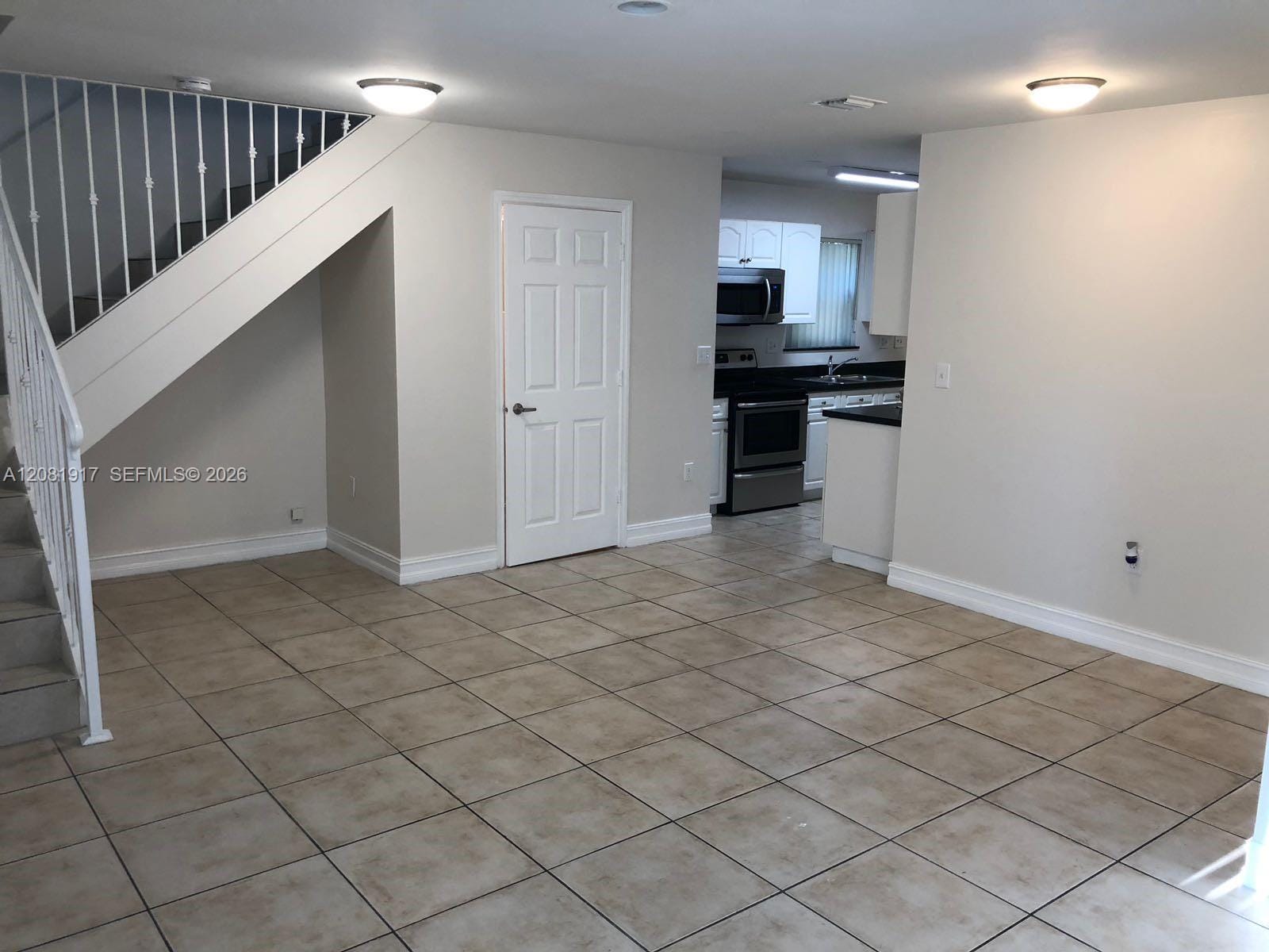 228 NW 14th Avenue 0 — photo 4
