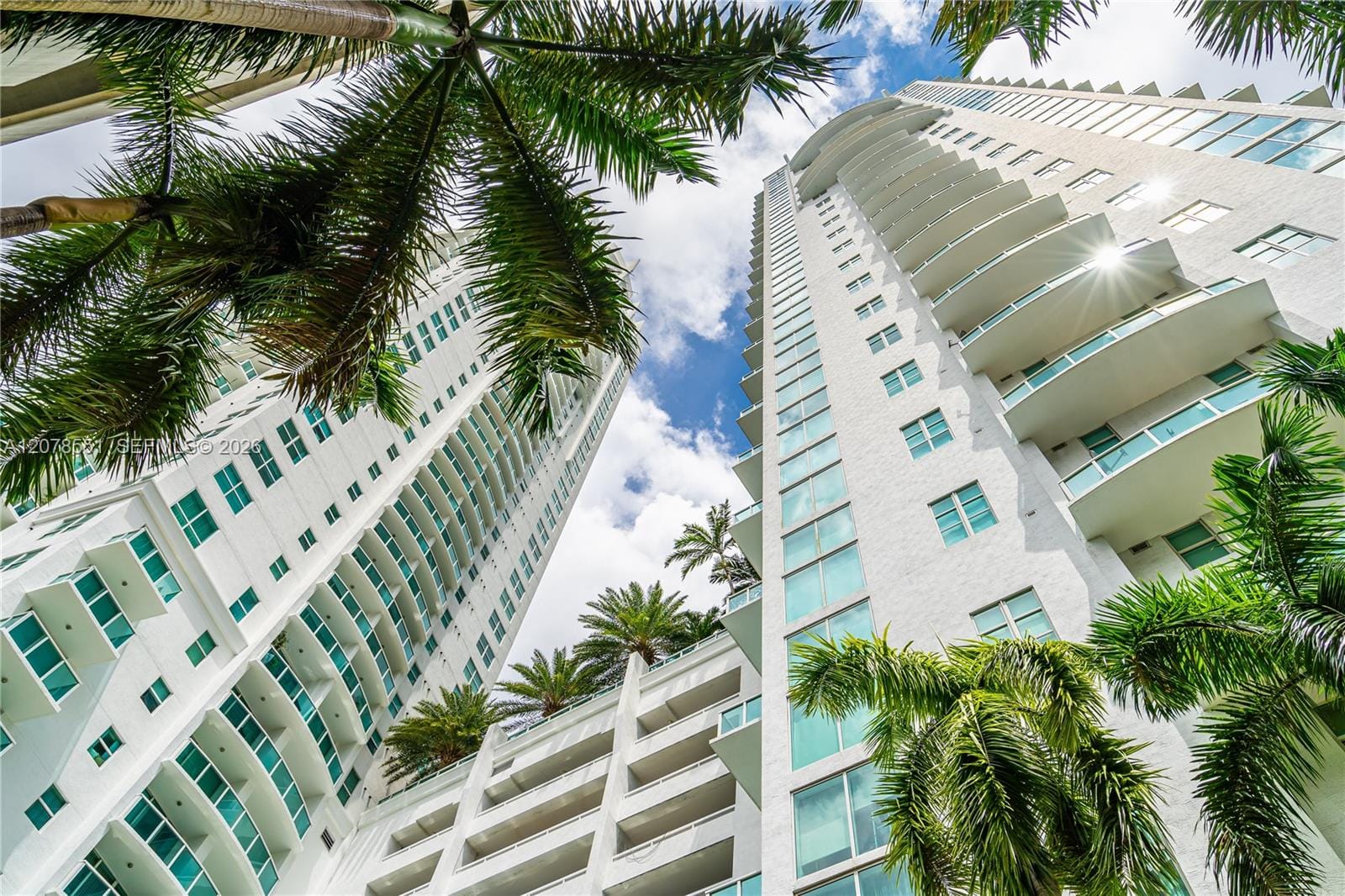 41 SE 5th Street 1117, Miami, FL 33131 photo 16