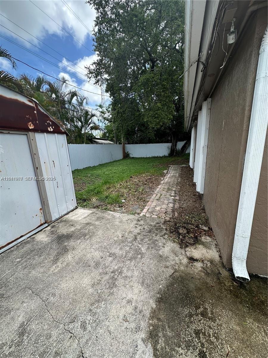 4041 SW 50th Street — photo 3