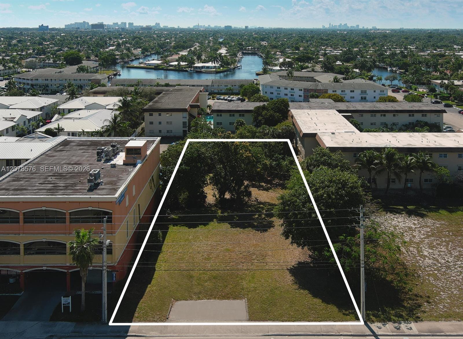 614 E Atlantic Boulevard, Pompano Beach, FL 33060