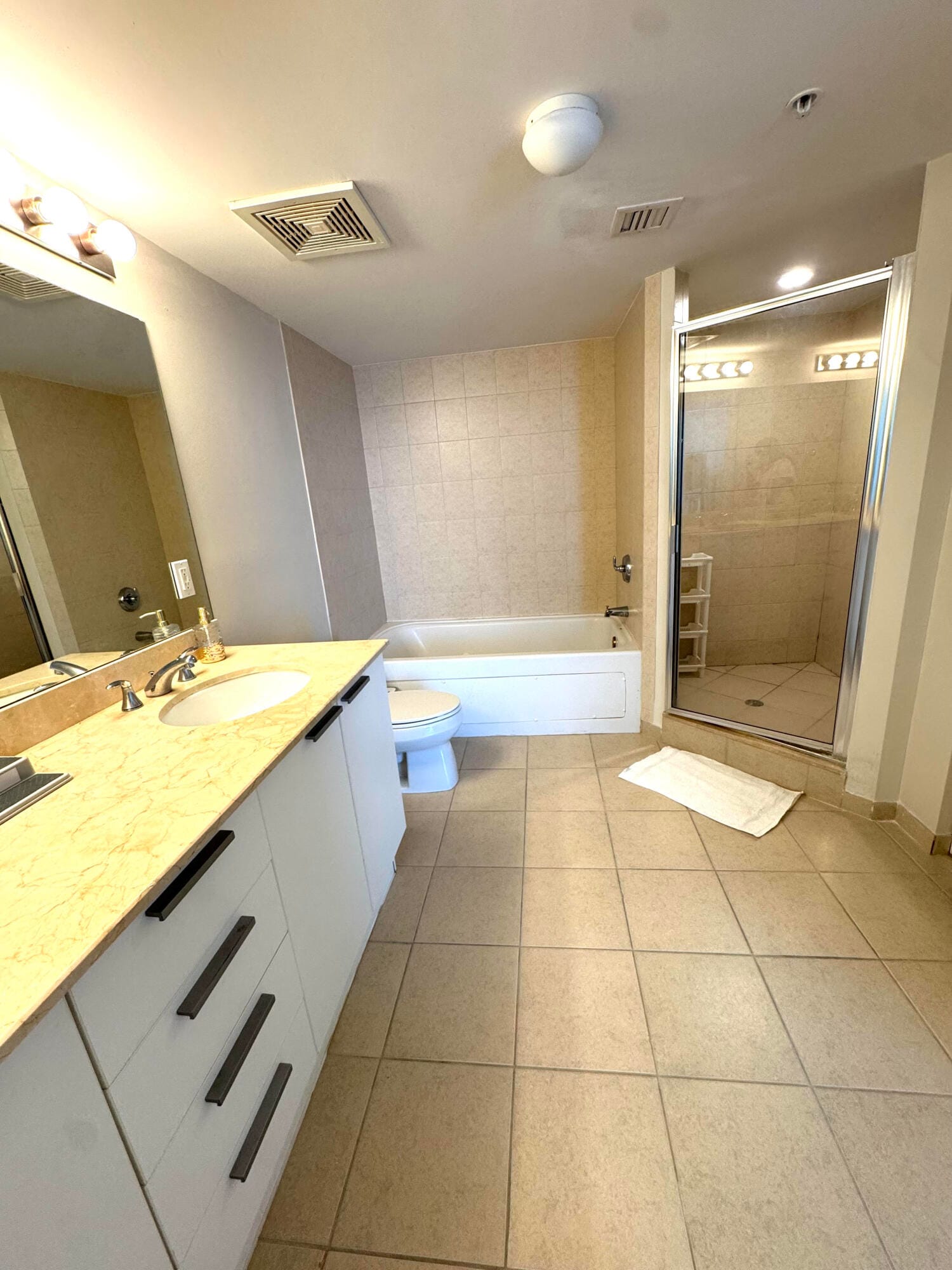16699 COLLINS Avenue 2410, Sunny Isles Beach, FL 33160 photo 13
