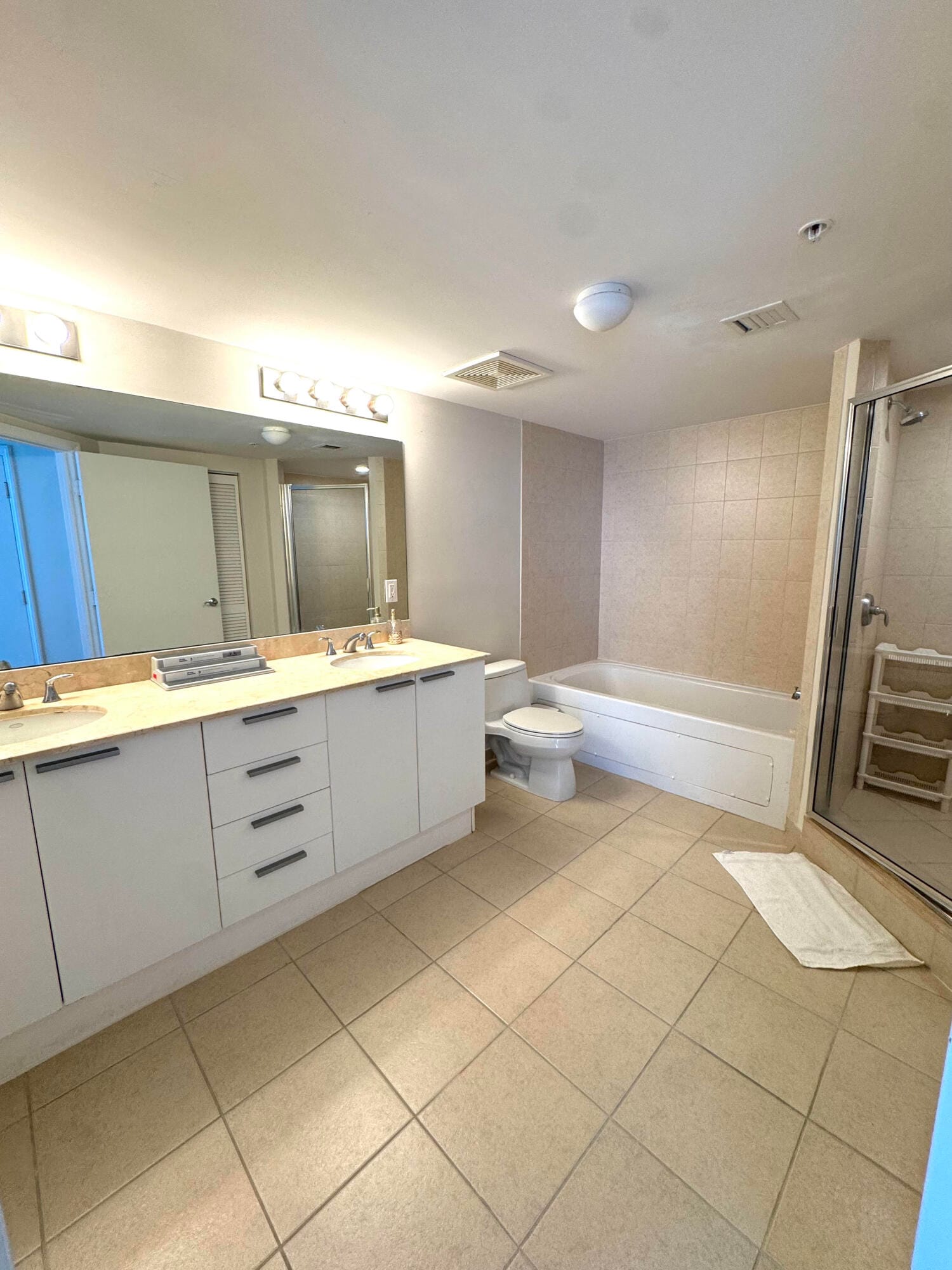 16699 COLLINS Avenue 2410, Sunny Isles Beach, FL 33160 photo 14