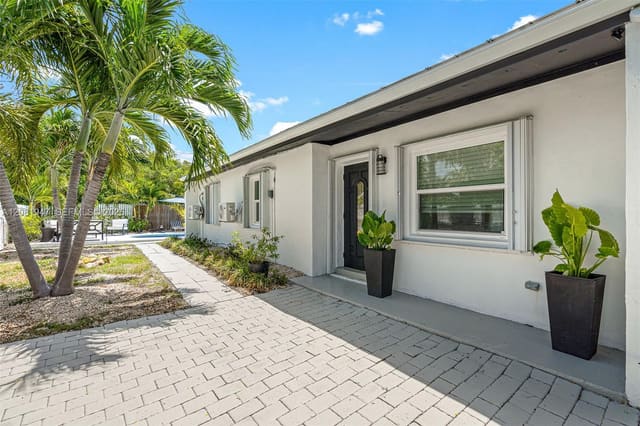 1300 Ashby Street, Monroe Investment Co, Key West, FL