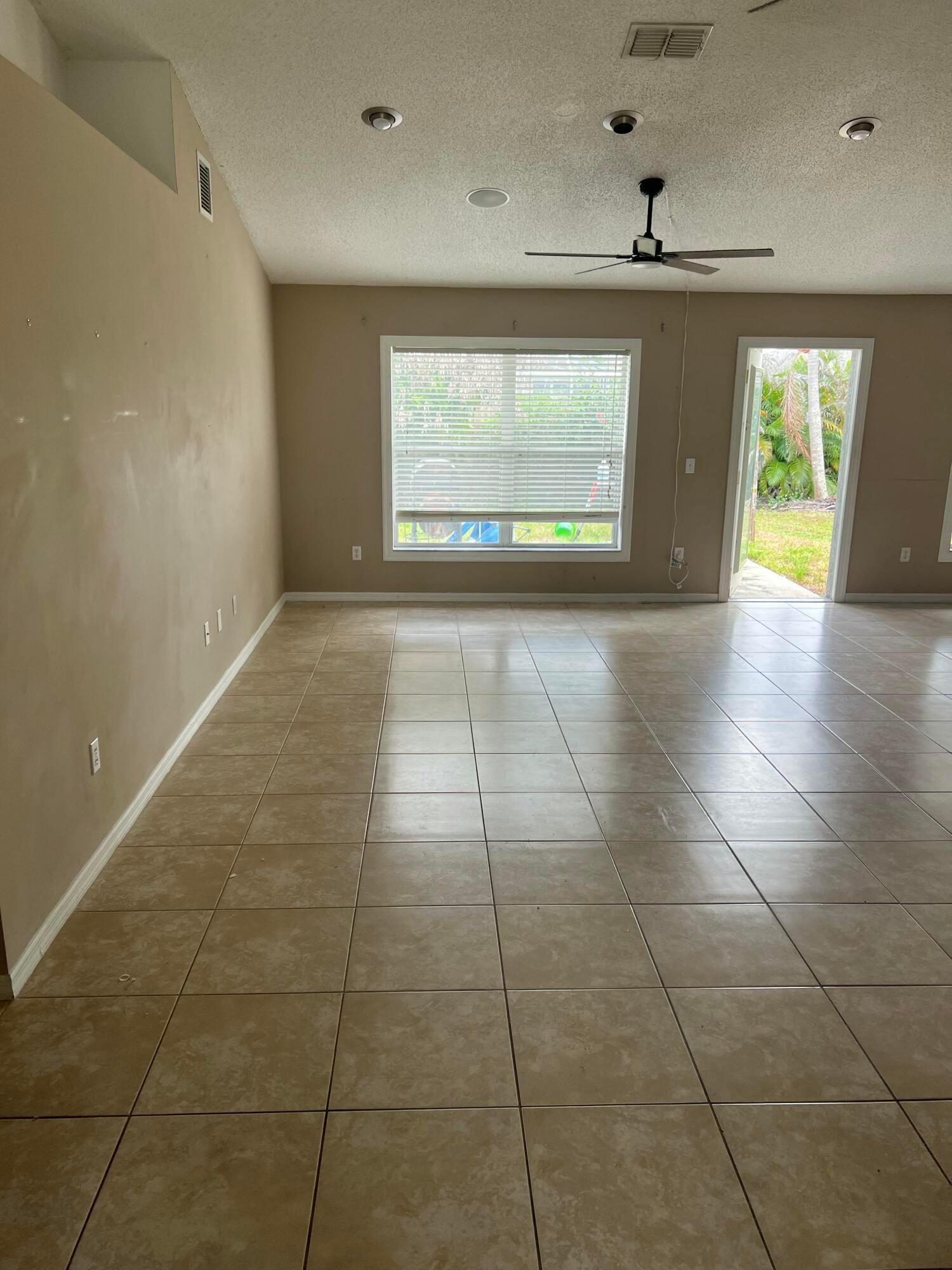 782 SW Crean Terrace — photo 3
