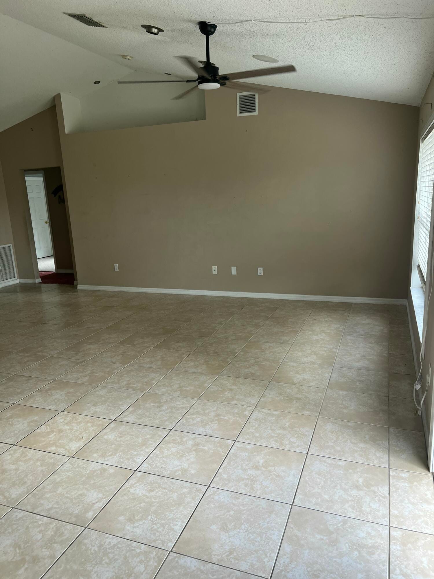 782 SW Crean Terrace — photo 5