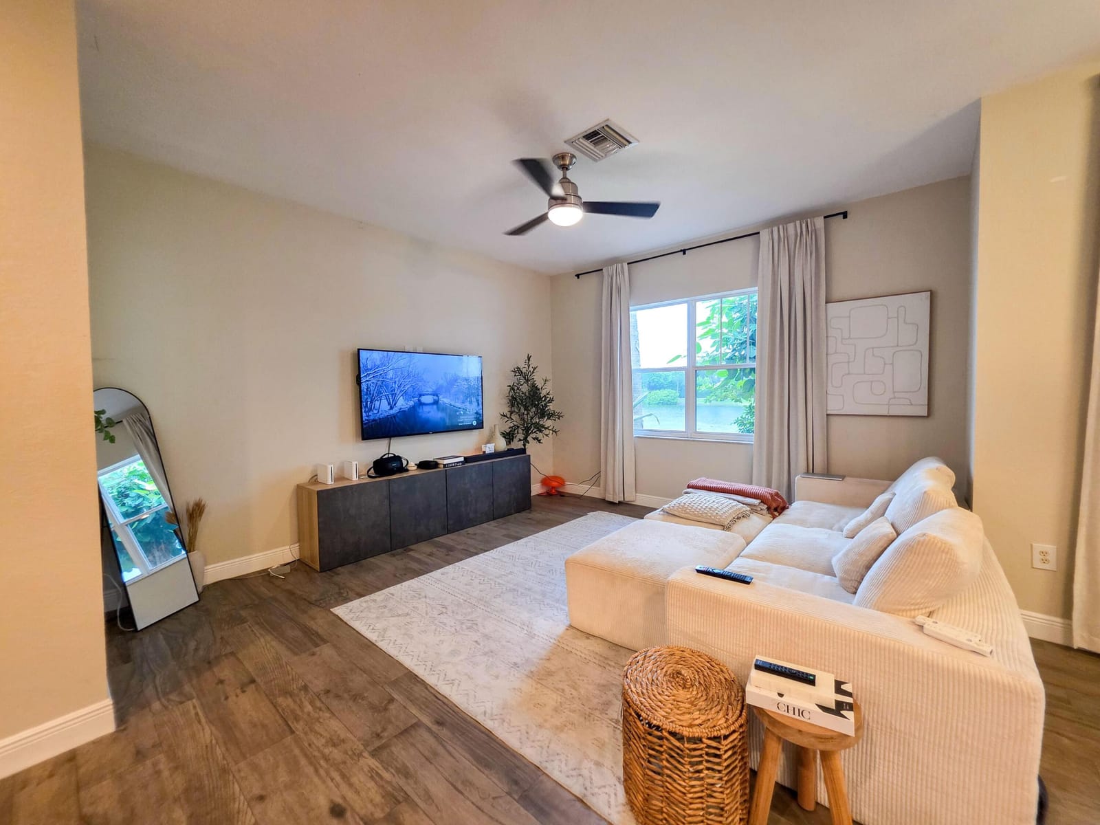 855 Marina Del Ray Lane 1 — photo 3