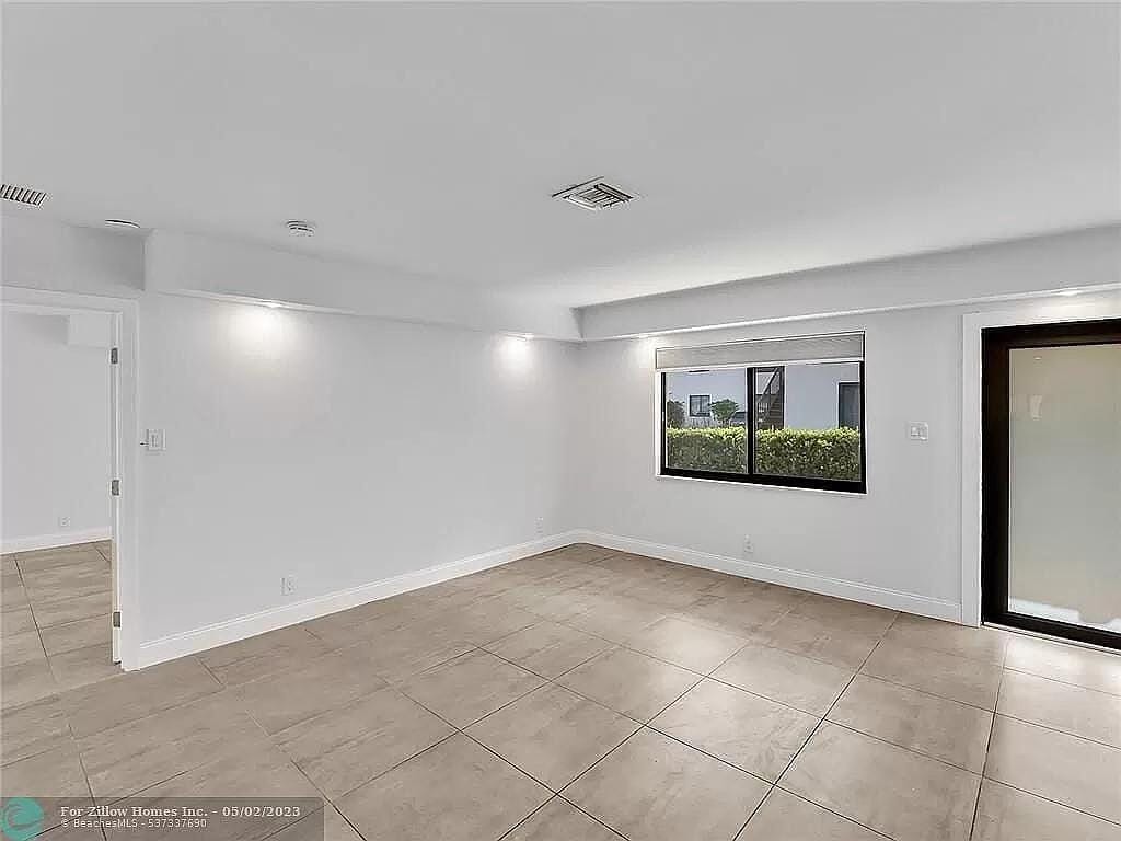 216 NW 25TH Street, Wilton Manors, FL 33311 photo 12