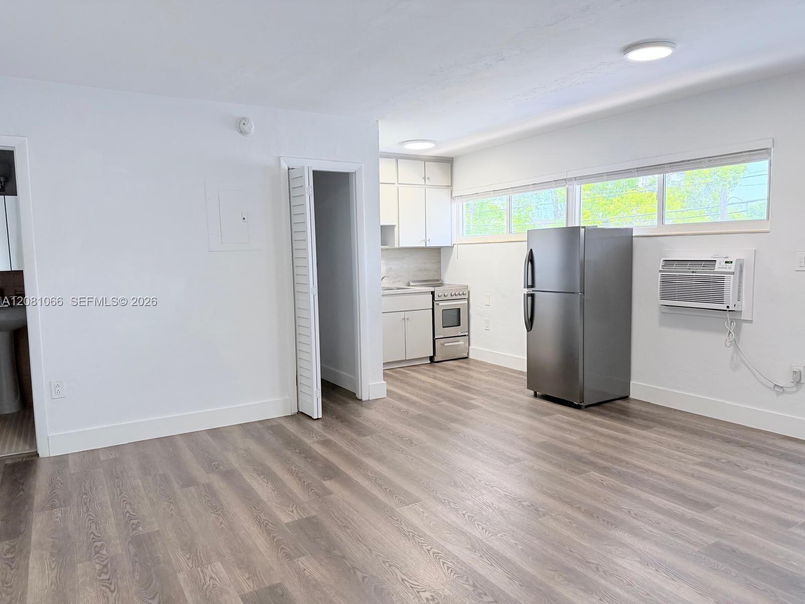 100 Madeira Avenue 7 — photo 2
