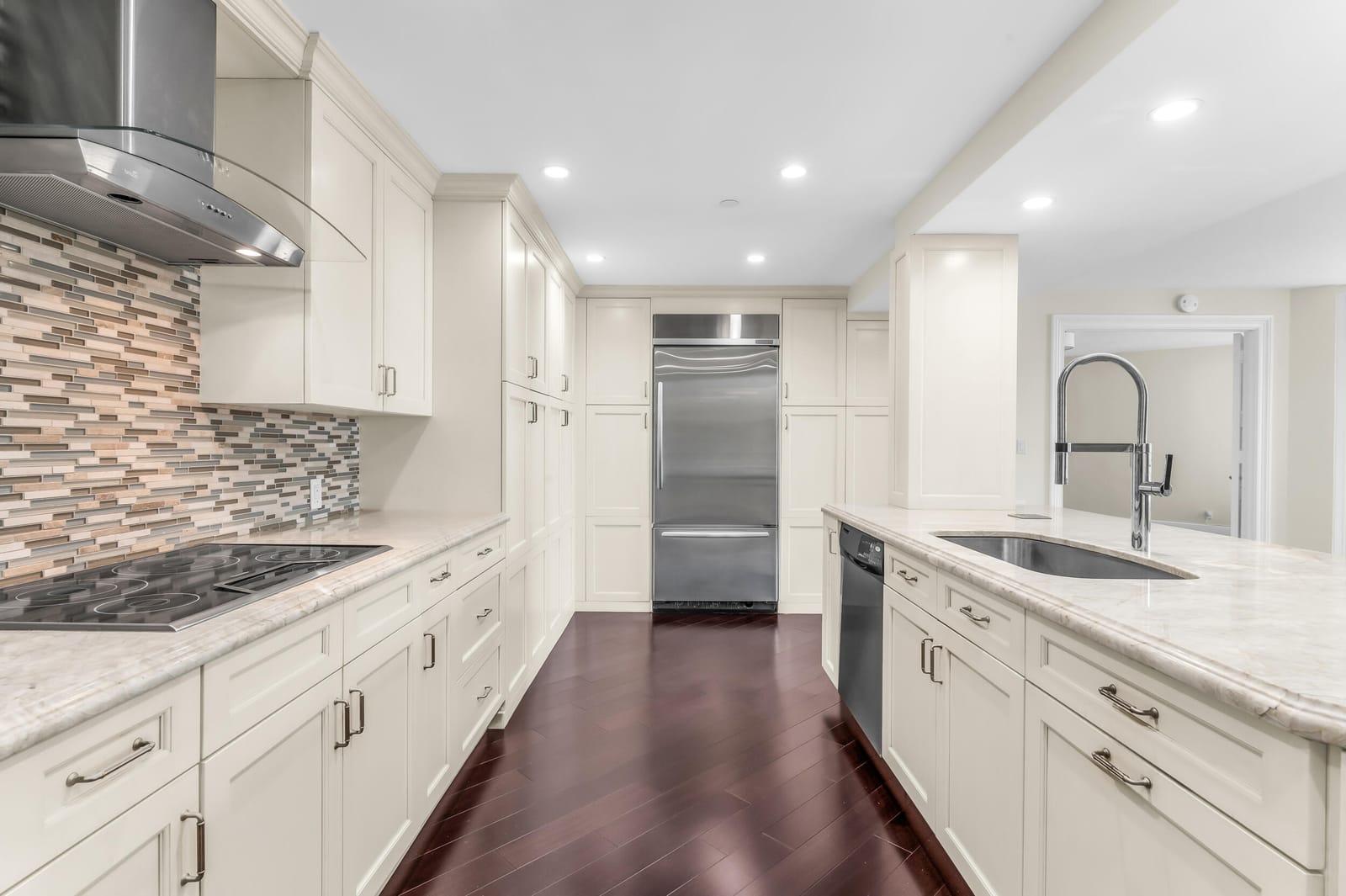 100 SE 5TH Avenue 202 — photo 8