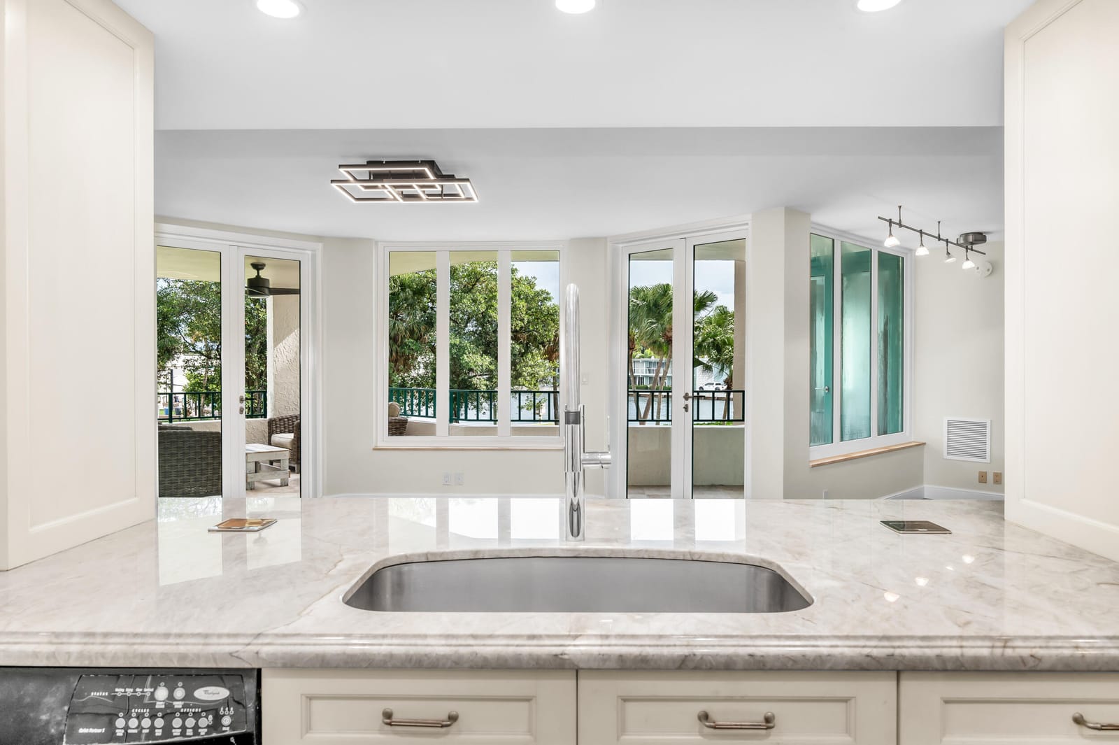 100 SE 5TH Avenue 202, Boca Raton, FL 33432