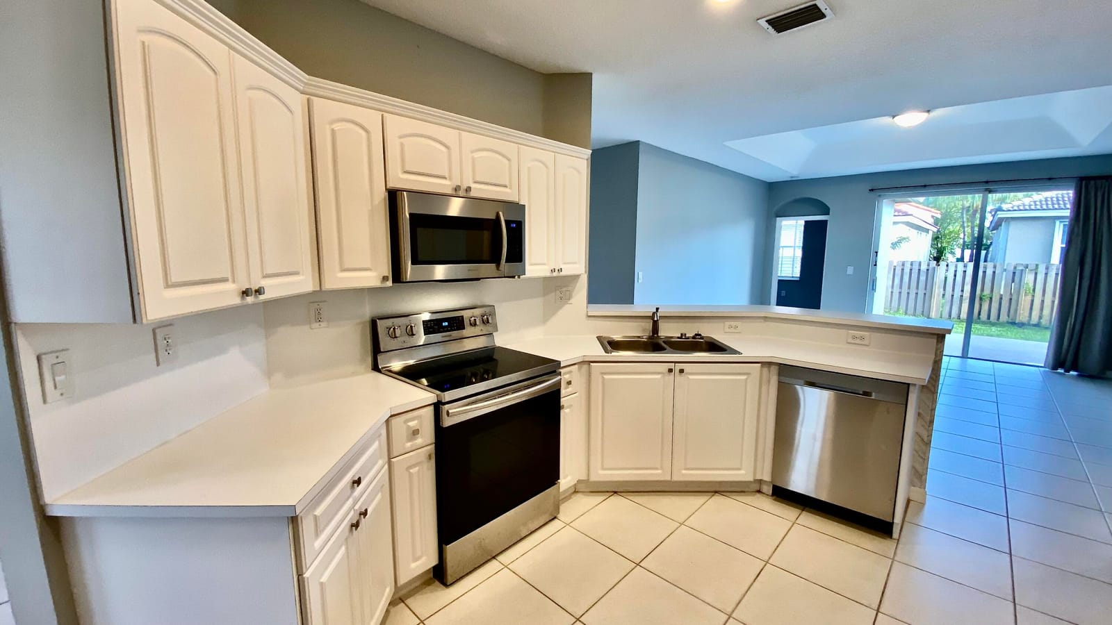 12959 SW 27th Street — photo 8