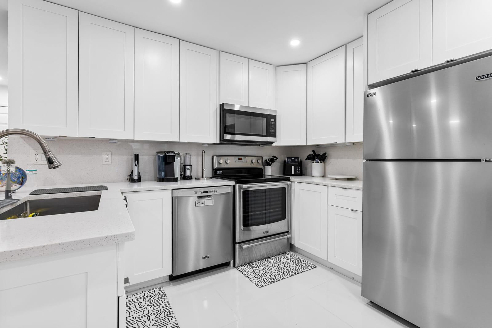 1621 NE 1ST Avenue, Pompano Beach, FL 33060 photo 7