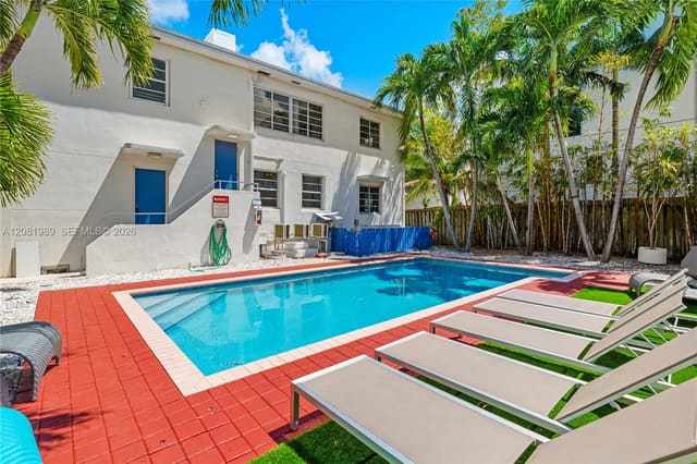 1032 Michigan Avenue D, Miami Beach, FL 33139