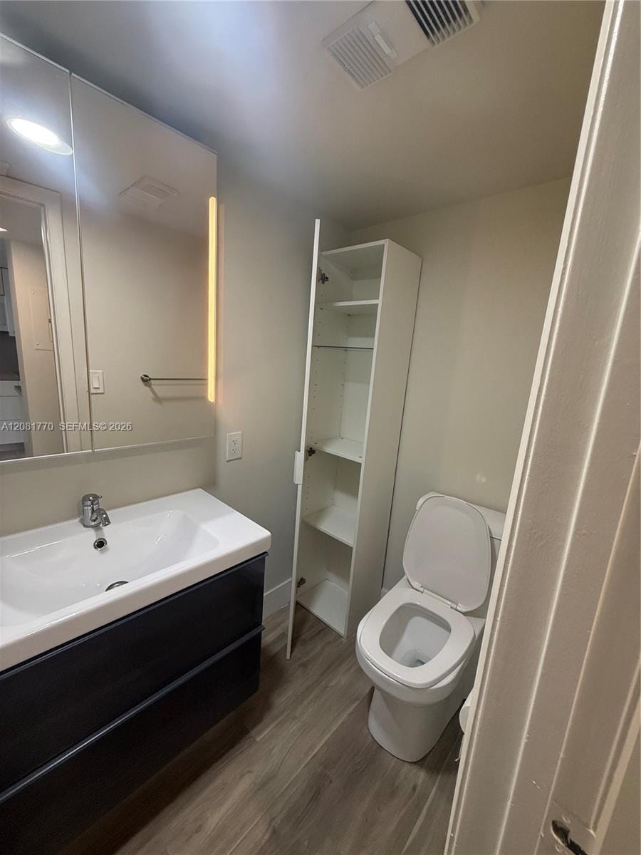 540 Brickell Key Drive 726 — photo 8