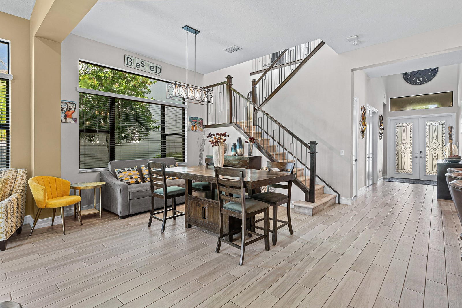 8907 Grand Prix Lane — photo 2