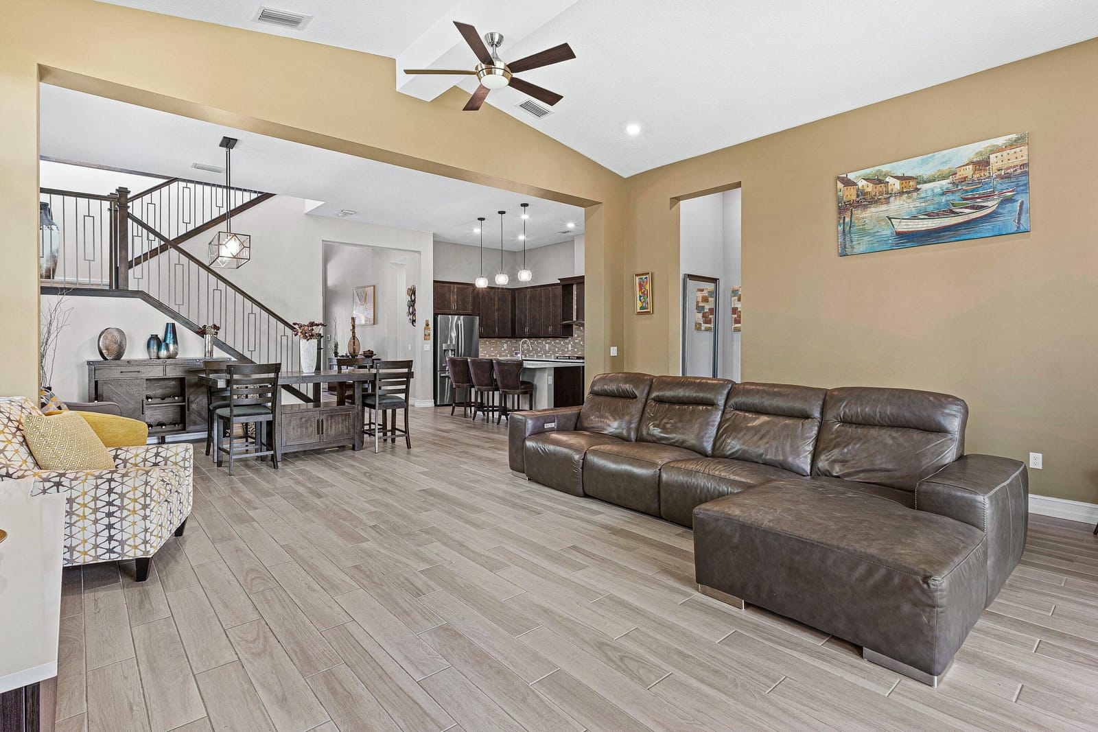 8907 Grand Prix Lane — photo 5