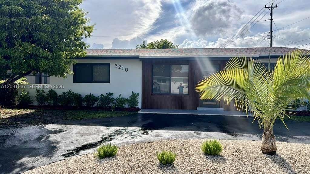 3210 SW 94th Court, Miami, FL 33165