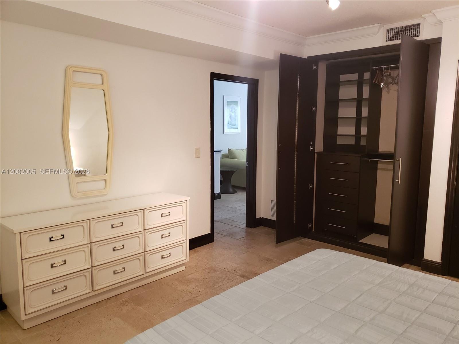 1800 Meridian Avenue 7 — photo 10