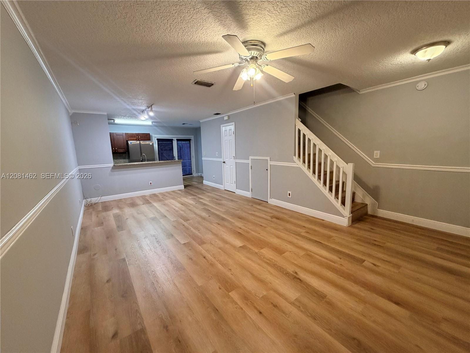 2908 S Edgehill Lane 2908 — photo 5