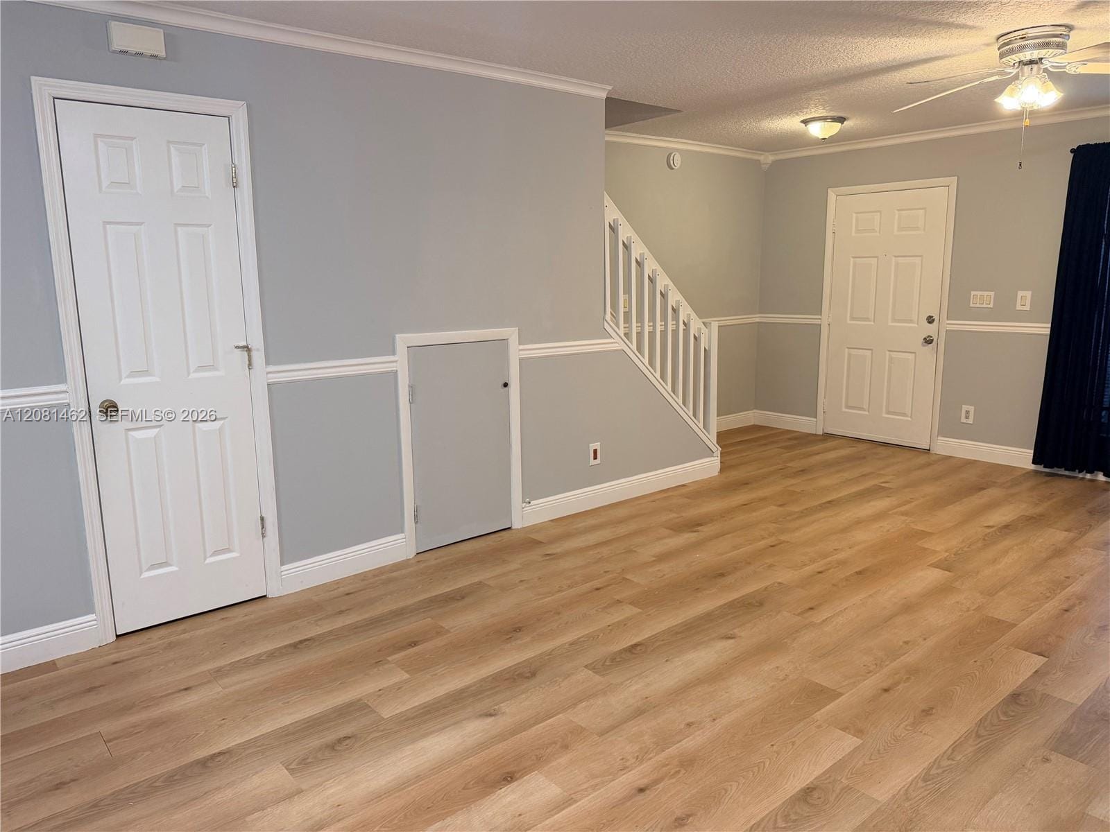 2908 S Edgehill Lane 2908 — photo 7