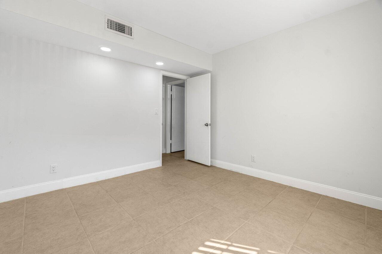 1074 NW 13TH Street 161C — photo 11