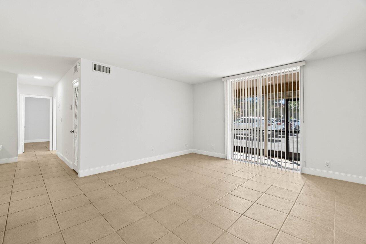1074 NW 13TH Street 161C — photo 5